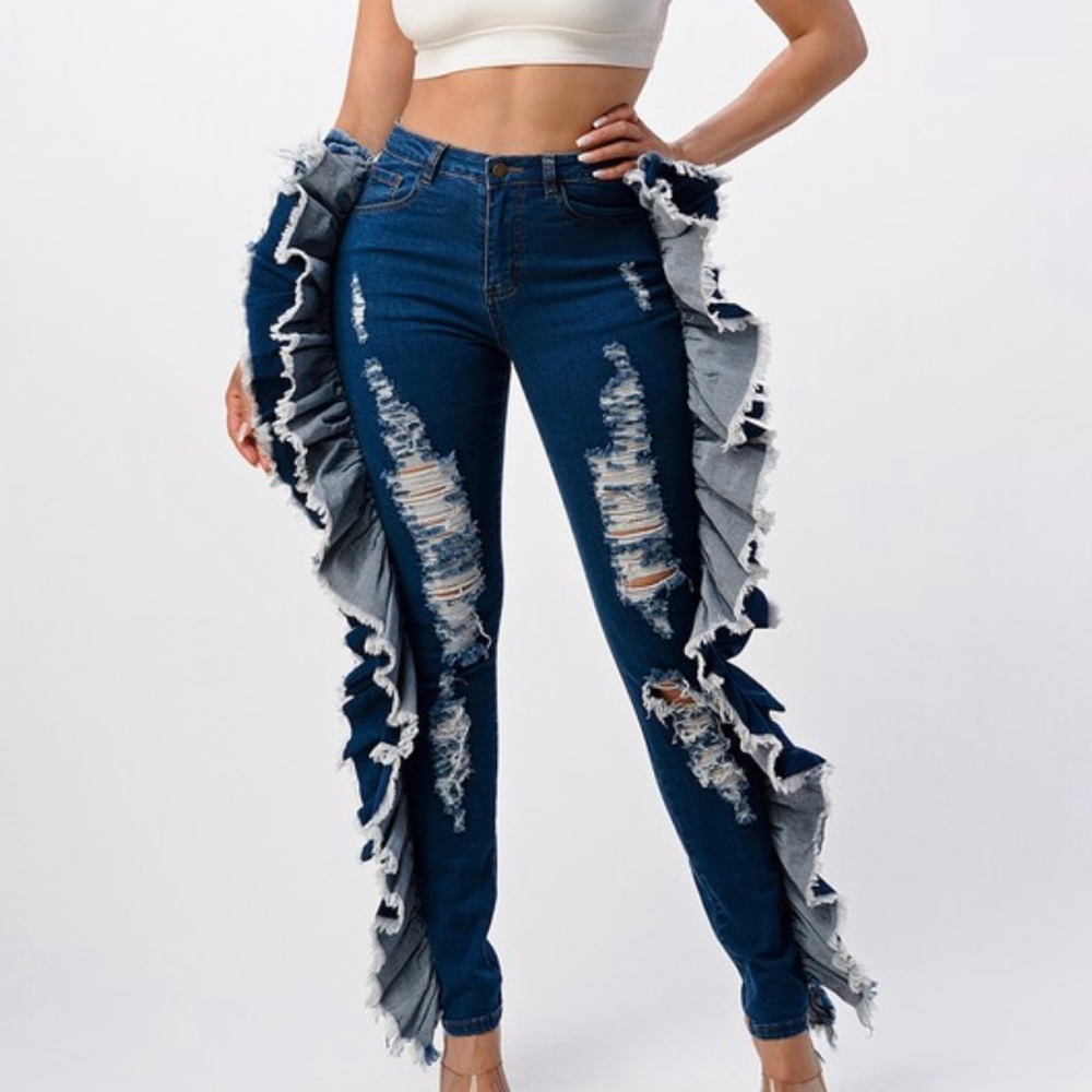 Brand New! Beautiful blue fluff skinny leg jeans